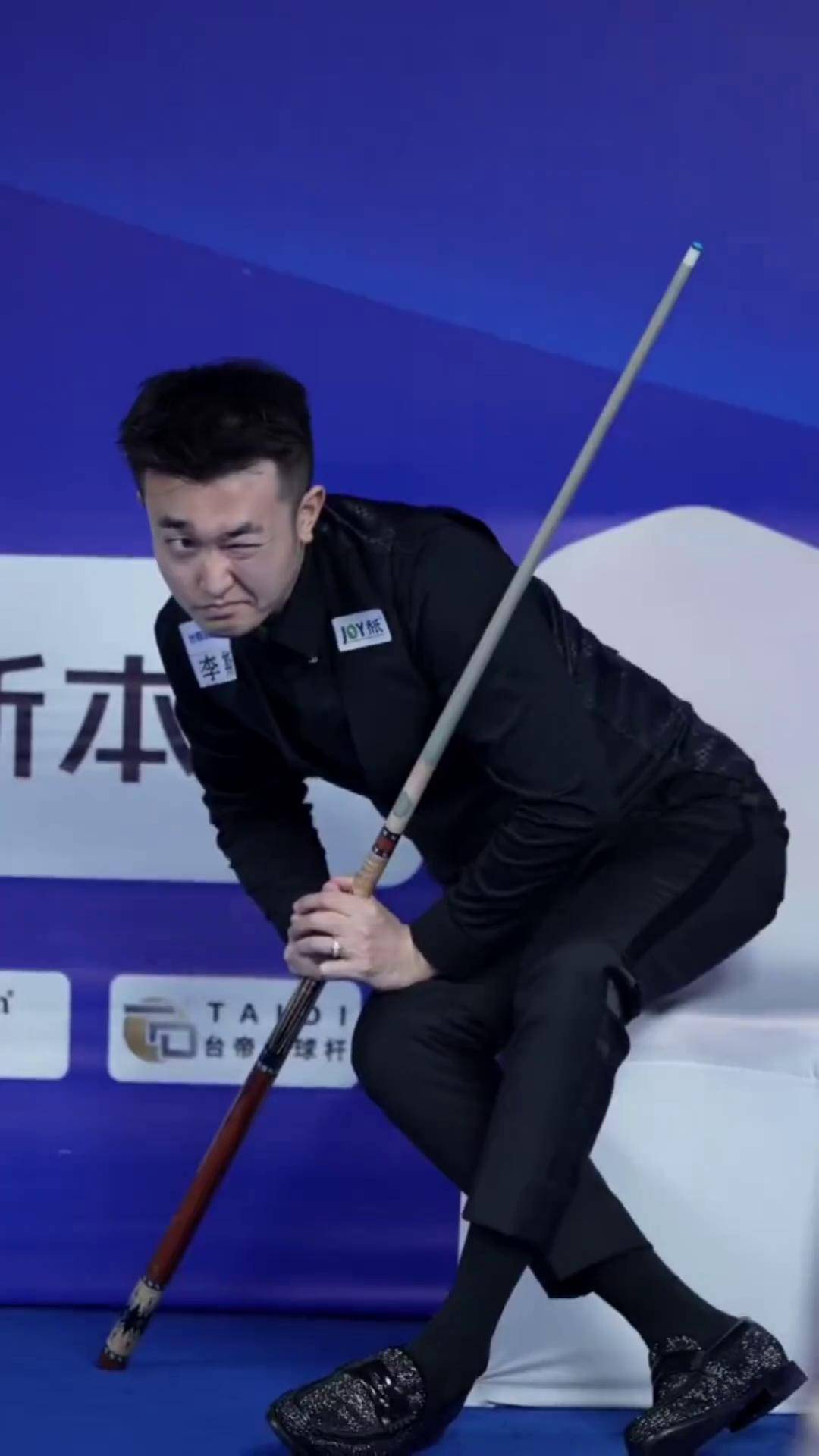 众亲临球场 众亲临球场