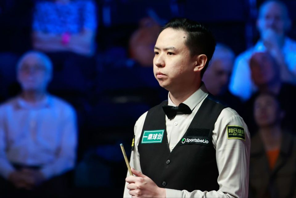 巴塞罗那必 巴塞罗那必