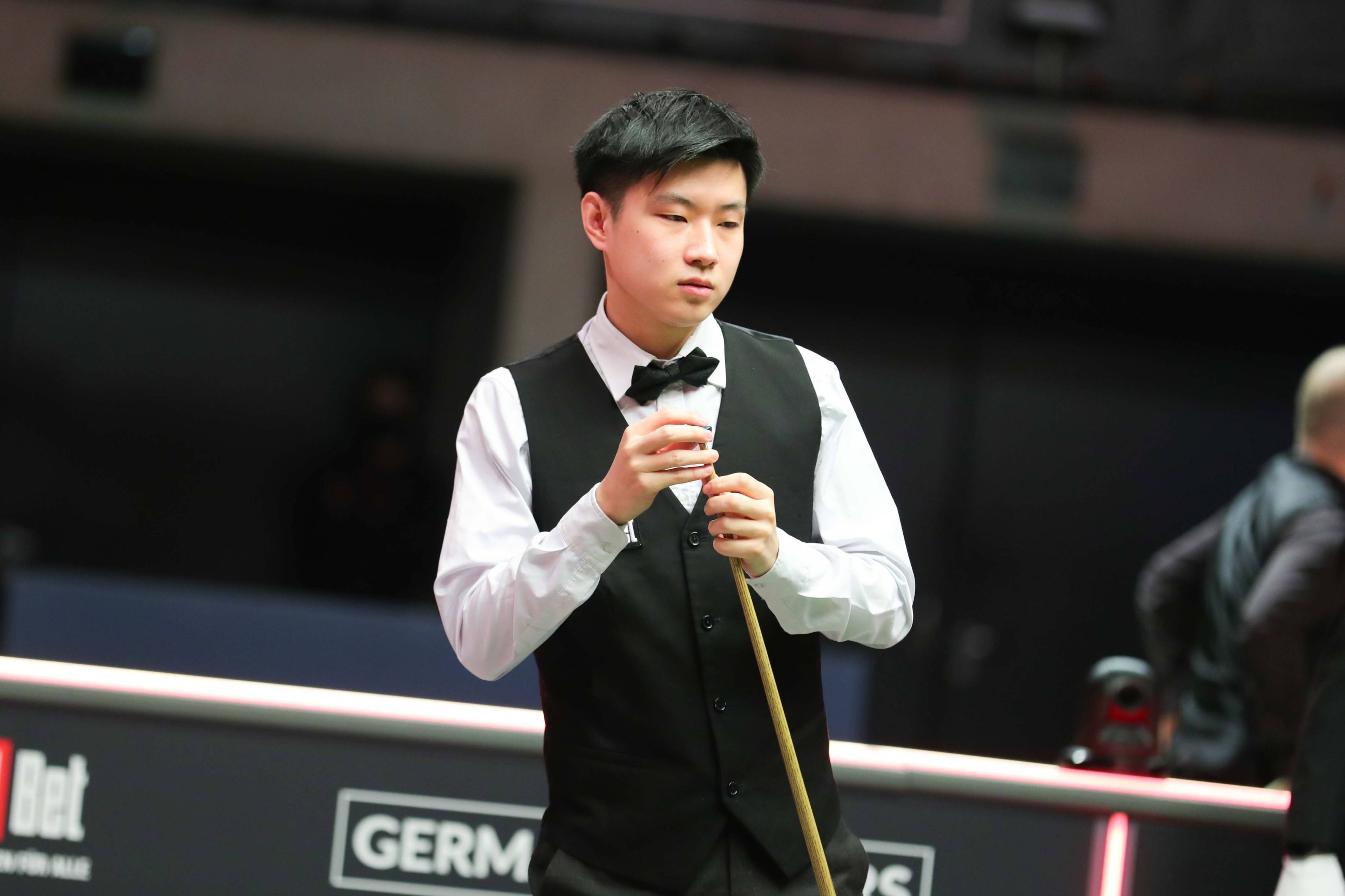 他以一记精 他以一记精